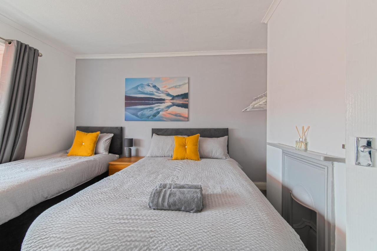 York House - Short Stay Leeds Leeds  Bagian luar foto