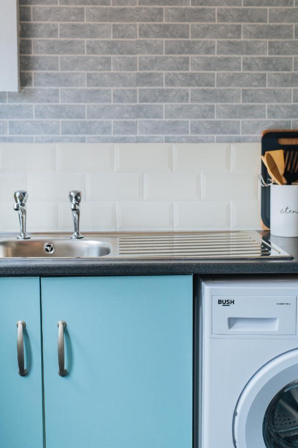 York House - Short Stay Leeds Leeds  Bagian luar foto