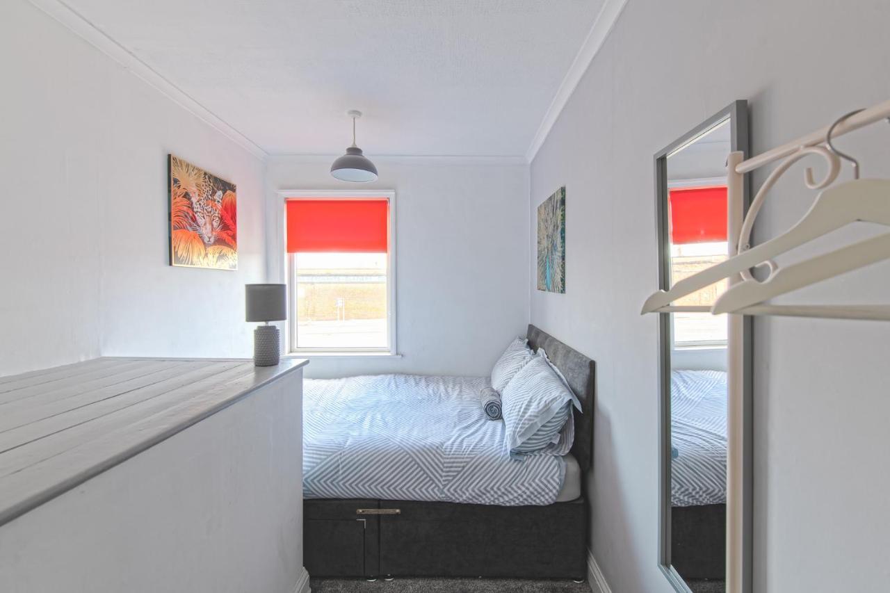 York House - Short Stay Leeds Leeds  Bagian luar foto