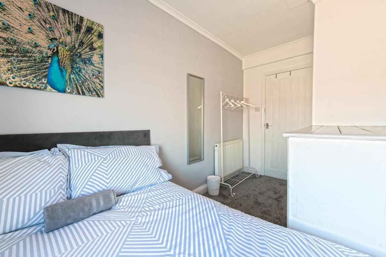 York House - Short Stay Leeds Leeds  Bagian luar foto